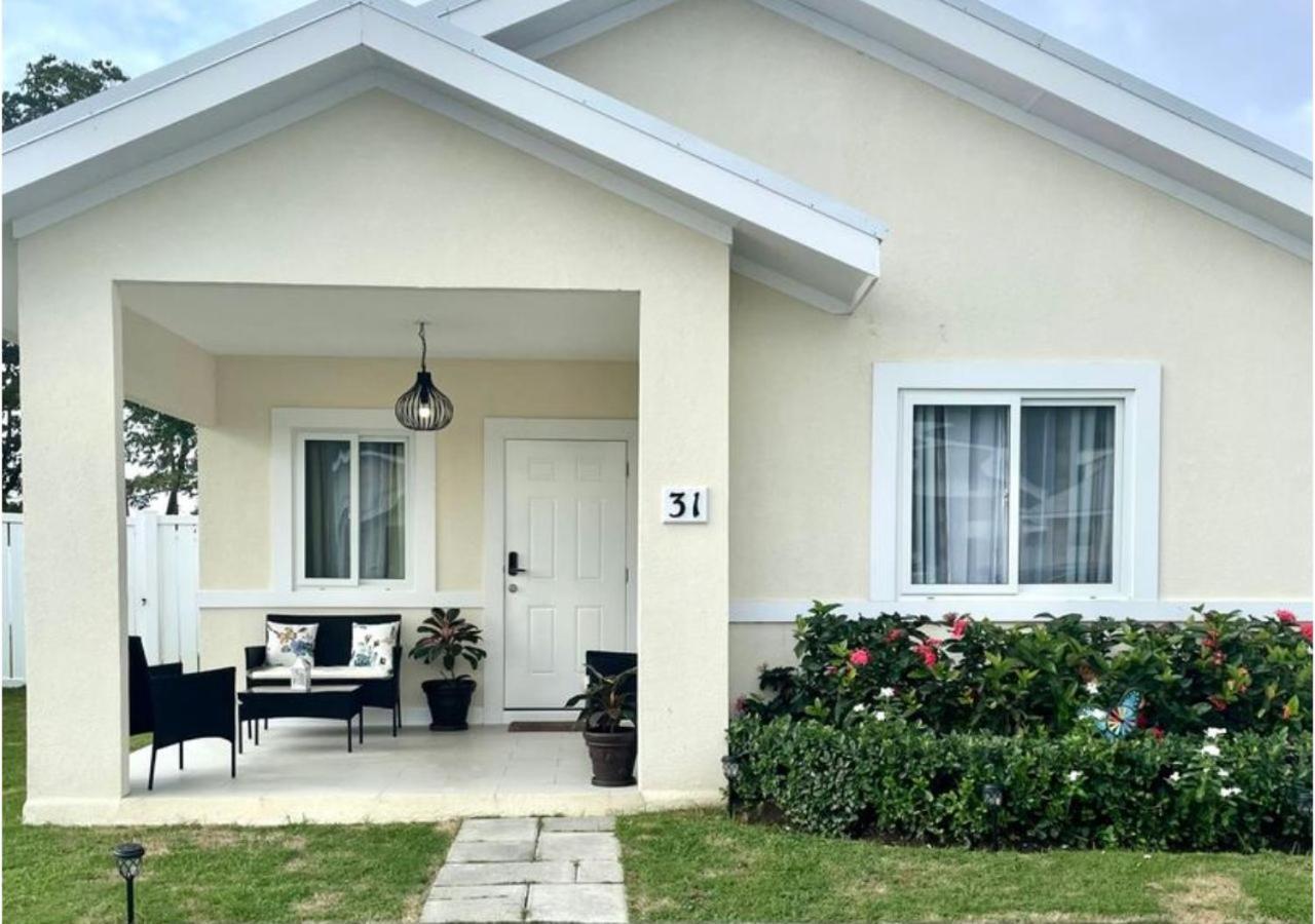 Seashore Vacation Home, Oceanpointe, Lucea, Jamaica 외부 사진